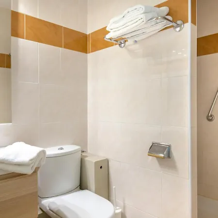 شقة Climatise Pour 3 Pers, A 50m De La Plage, Centre-ville Saint-raphael, Wifi, Parking Dispo - Fr-1-466a-38 *